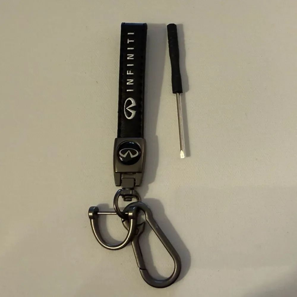 Infinity Key Fob Keychain in Black Leather with Logo NWT